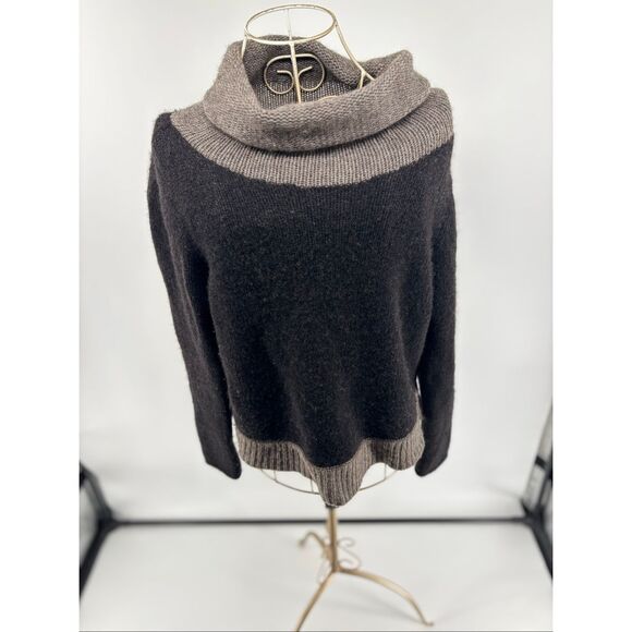 Eileen Fisher Petite Woman’s Turtleneck Yak Wool Long Sleeve Sweater Size PS - Picture 1 of 11